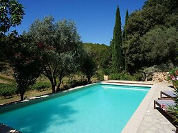 Holiday Home With Garden Near Lorgues