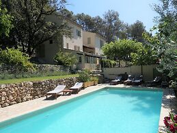 Holiday Home With Garden Near Lorgues