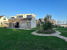 Cozy House With Unobstructed View, Located on Texel