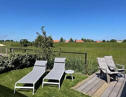 Luxury Chalet With Covered Terrace, in Zeeland