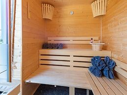 Beautiful Chalet in Wolting With Sauna