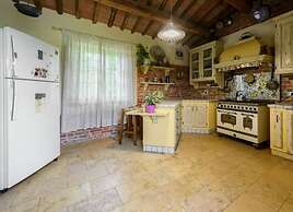 Villa al Molino Comfortable Holiday Residence