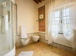 Villa al Molino Comfortable Holiday Residence