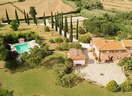Villa al Molino Comfortable Holiday Residence