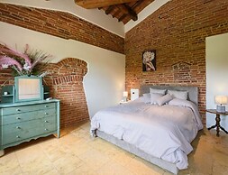 Villa al Molino Comfortable Holiday Residence