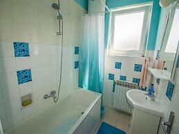 Apartments Amalia - Two Bedroom Apartment With Roofed Terrace