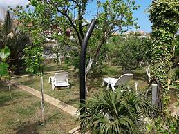 Apartments Amalia - Two Bedroom Apartment With Roofed Terrace