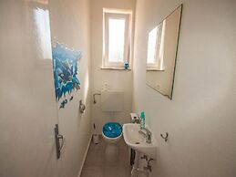 Apartments Amalia - Two Bedroom Apartment With Roofed Terrace