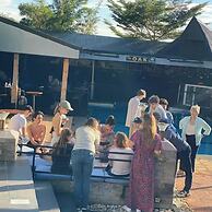 NETLUNA VILLA HOTEL & TOURS