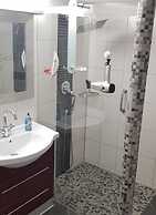 Lighthouse View Modern Retreat