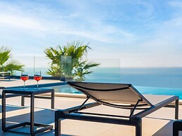 Holiday Home in Koromacno With Views and Wellness