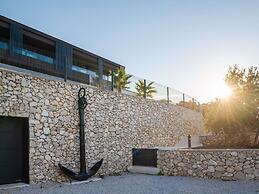Holiday Home in Koromacno With Views and Wellness