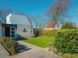 Holiday Bungalow With a Nice Light Appearance at 1.5 km From the Beach