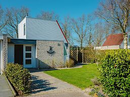 Holiday Bungalow With a Nice Light Appearance at 1.5 km From the Beach