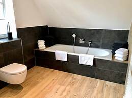 Holiday Home Lehrdetal