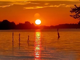 No Title Modern Retreat