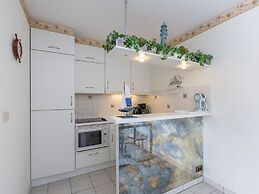 Spacious Apartment With Terrace