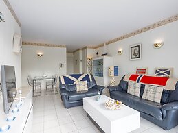 Spacious Apartment With Terrace