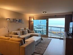 Apartment for 6 People With Garden