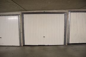 Apartment for 6 People With Garden