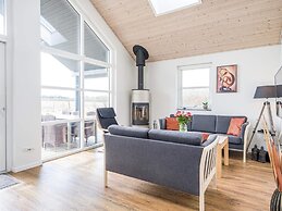 6 Person Holiday Home in Tarm