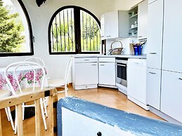 Belvilla by OYO Villa Gaby