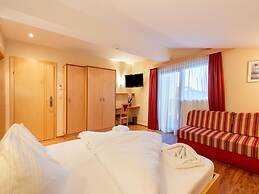 Apartment in Langenfeld With Recreation Room