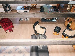 Charming Family Retreat-by Traum