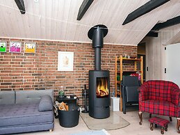 Charming Family Retreat-by Traum