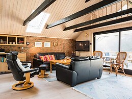 Charming Family Retreat-by Traum