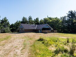 Charming Family Retreat-by Traum