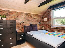 Charming Family Retreat-by Traum