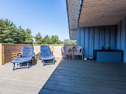 Charming Family Retreat-by Traum