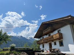 Renovated Farmhouse Stoanerbauer With View