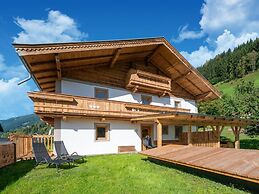 Renovated Farmhouse Stoanerbauer With View