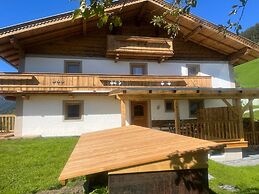 Renovated Farmhouse Stoanerbauer With View