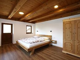 Renovated Farmhouse Stoanerbauer With View