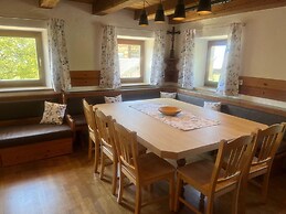 Renovated Farmhouse Stoanerbauer With View