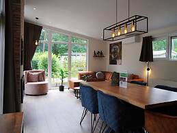 Beautiful Chalet With a Fireplace in a Wooded Area