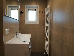 Beautiful Chalet With a Fireplace in a Wooded Area