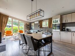 Beautiful Chalet With a Fireplace in a Wooded Area