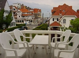 Cocktail 0101 Apartment in De Haan With Terrace