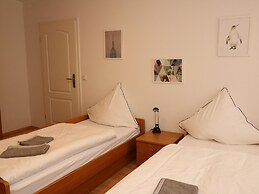 Central Apartment Near the Trade Fair