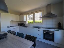 Villa With Whirlpool and Sauna in Makkum