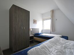 Villa With Whirlpool and Sauna in Makkum