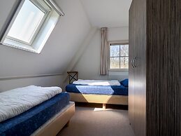 Villa With Whirlpool and Sauna in Makkum