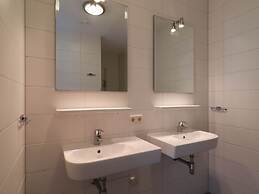 Villa With Whirlpool and Sauna in Makkum