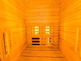 Magnificent Studio Home With Sauna
