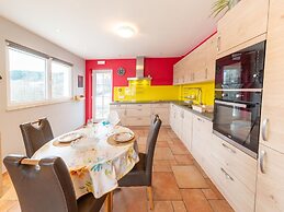 Magnificent Studio Home With Sauna