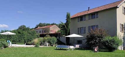 Luxury House in Leobard With Private Pool